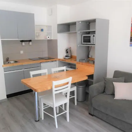 Appartement 4P Luchon Cures & Ski Soda Bagneres-de-Luchon Exterior photo
